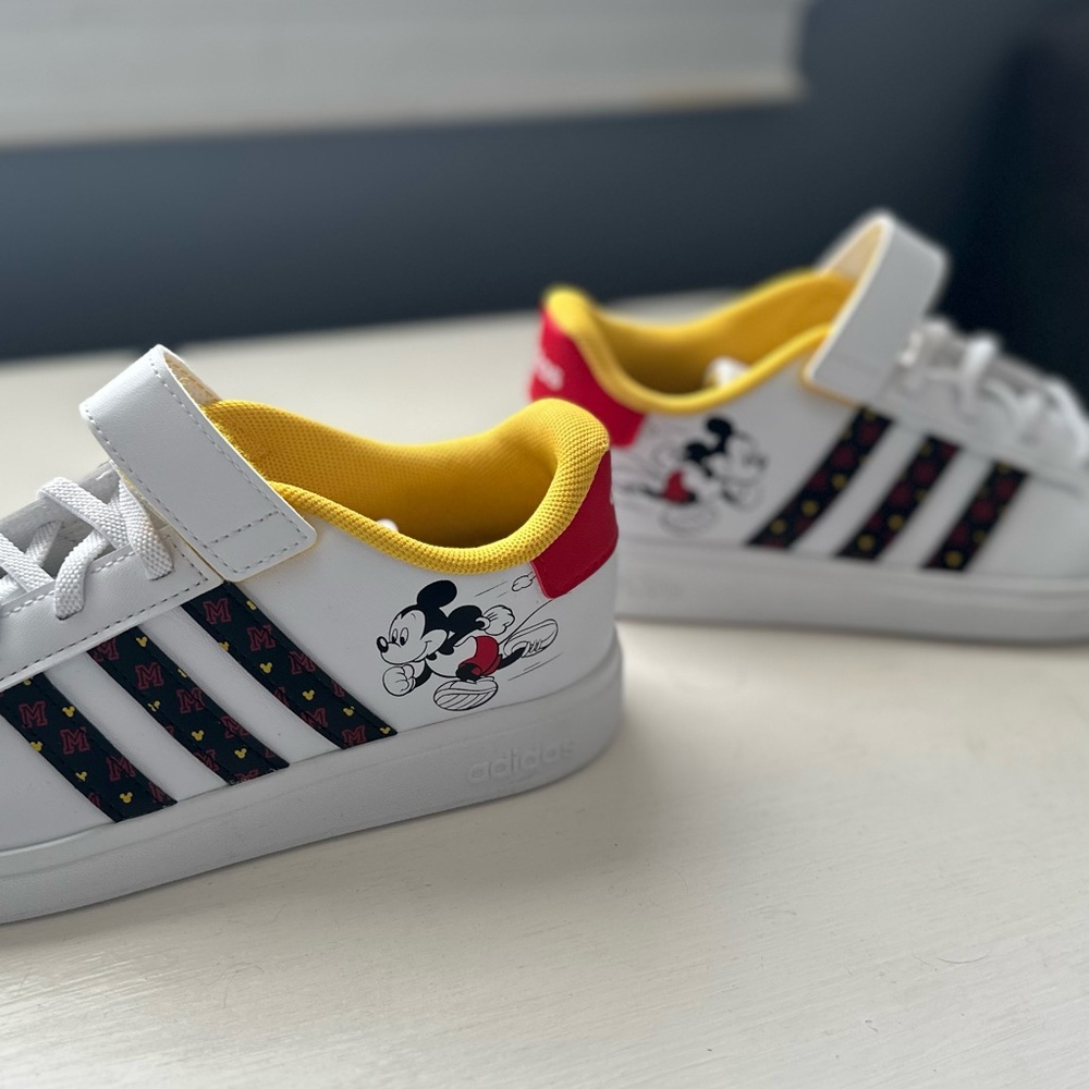 Disney - Mickey White Adidas sneakers kids size 3 - women’s size 6 NWT
